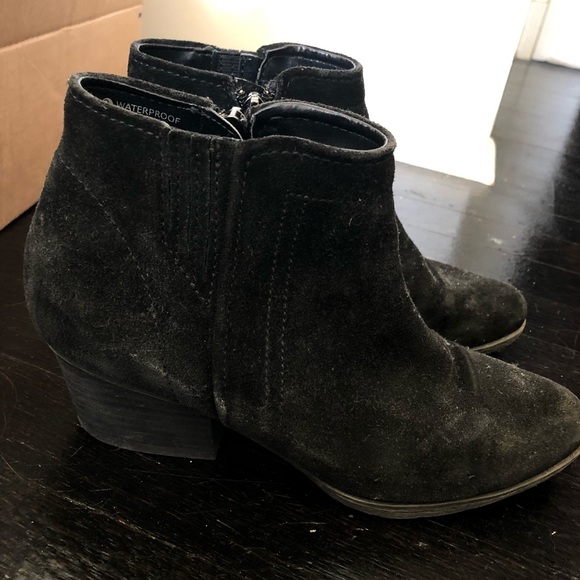 Blondo waterproof leather suede ankle booties - Picture 3 of 7